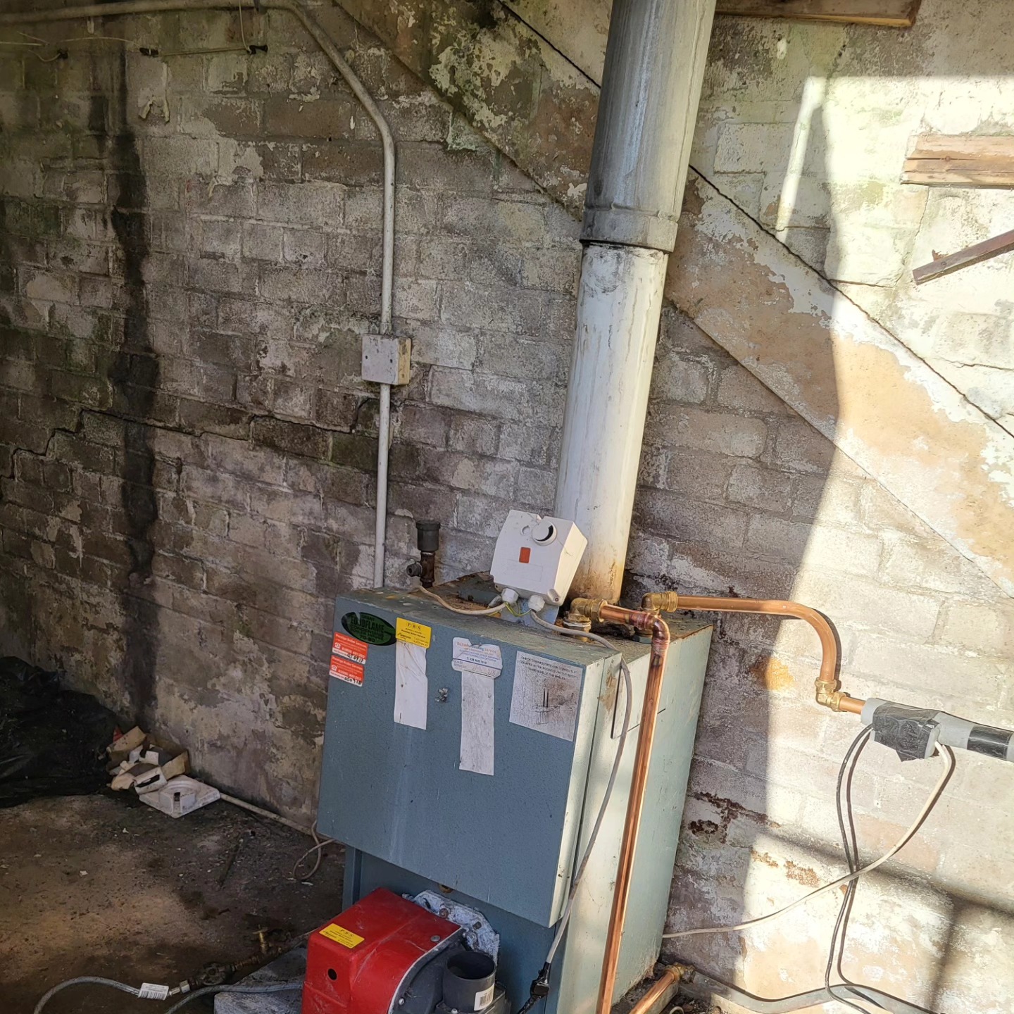 Emergency oil boiler swap, same-day