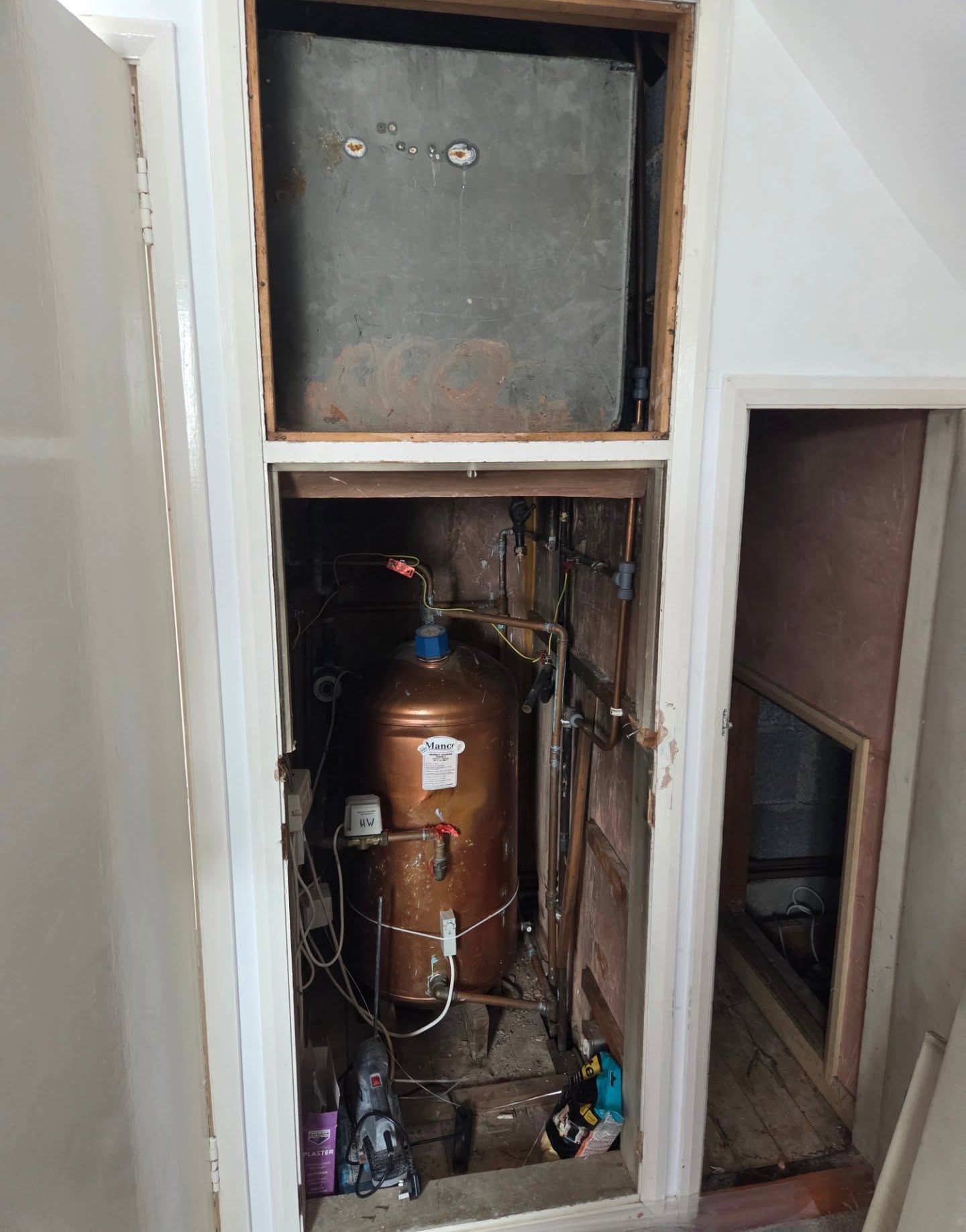 Before: outdated oil system